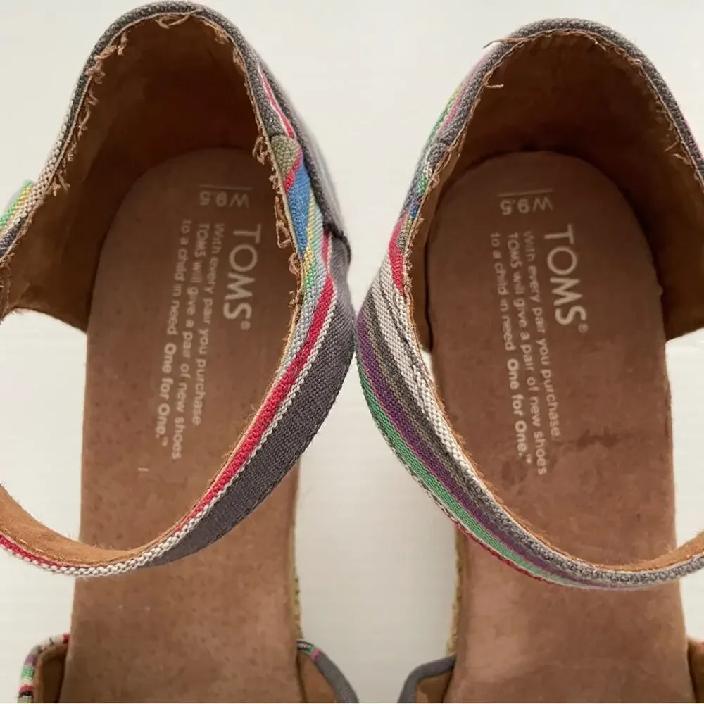Toms Sienna striped strappy wedge sandals size 9.5 W